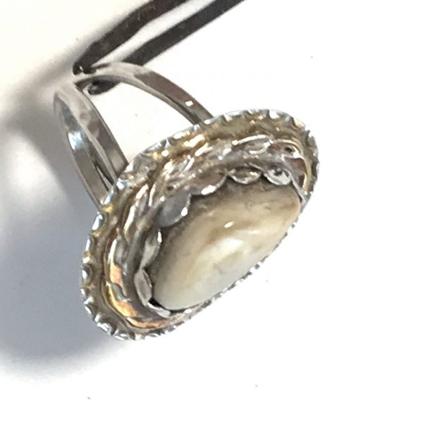 Elk Ivory ring Photo